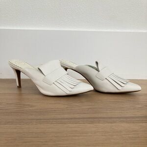 Women 1901 leather heeled mules size 8.5 white